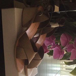 Dolce vita heel block sandals